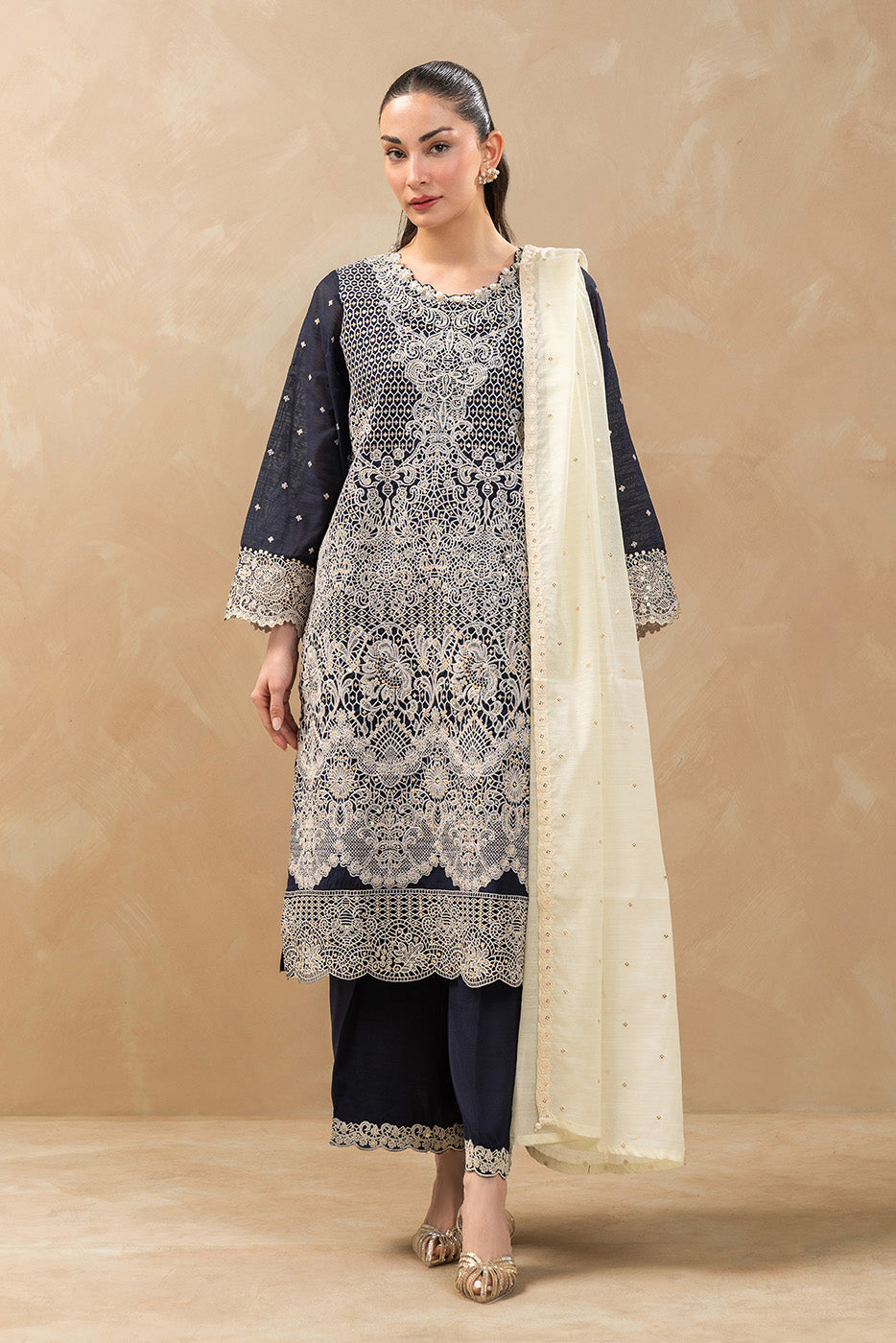 3 PIECE LUXURY MONARK SUIT (LUXURY-PRET)