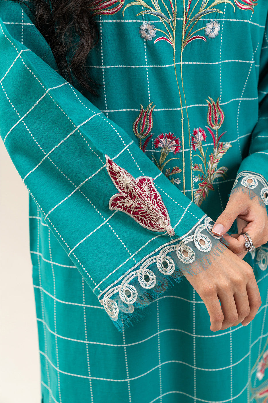 2 PIECE EMBROIDERED YARN DYED SUIT (PRET)