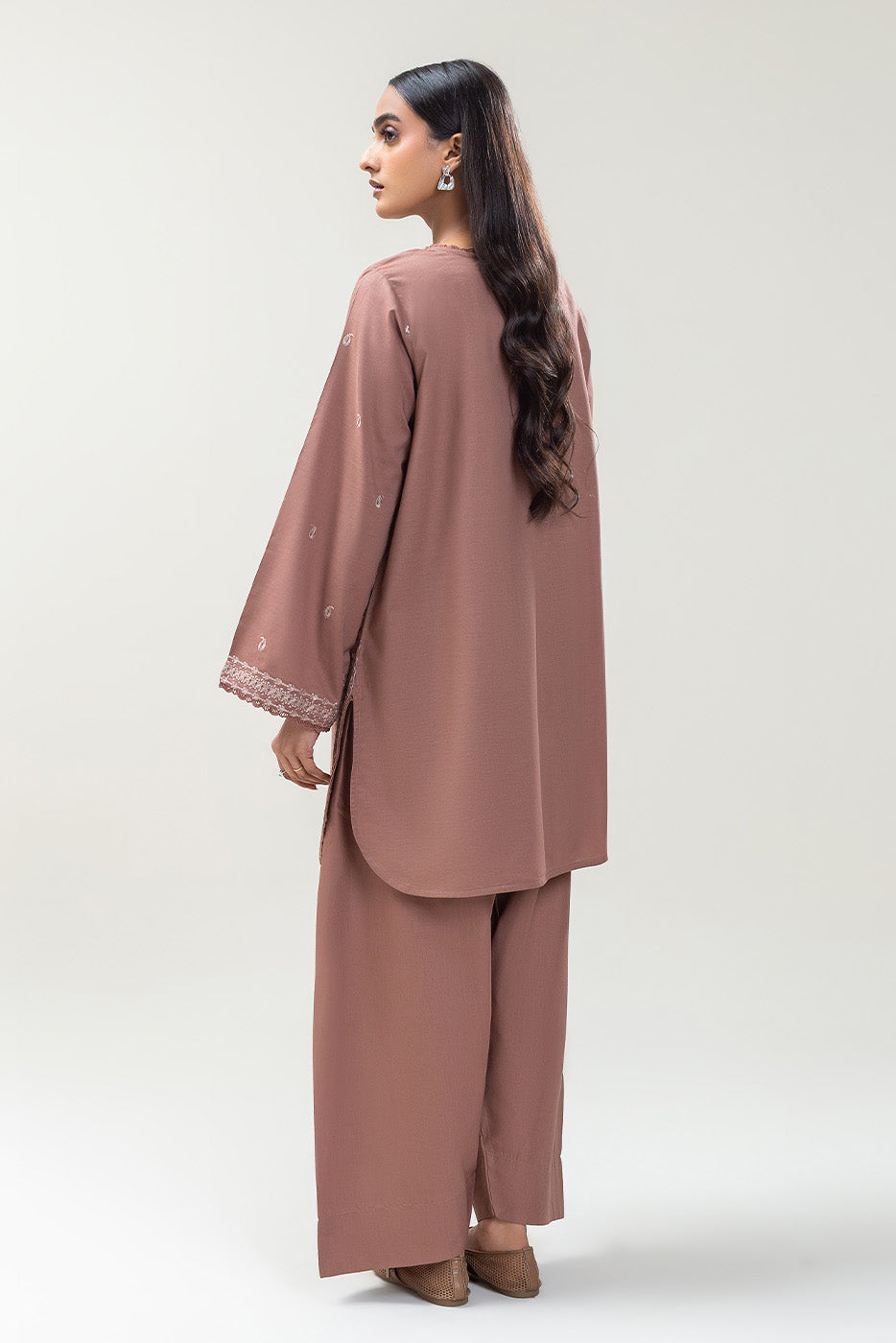 2 PIECE EMBROIDERED LAWN SUIT (PRET)