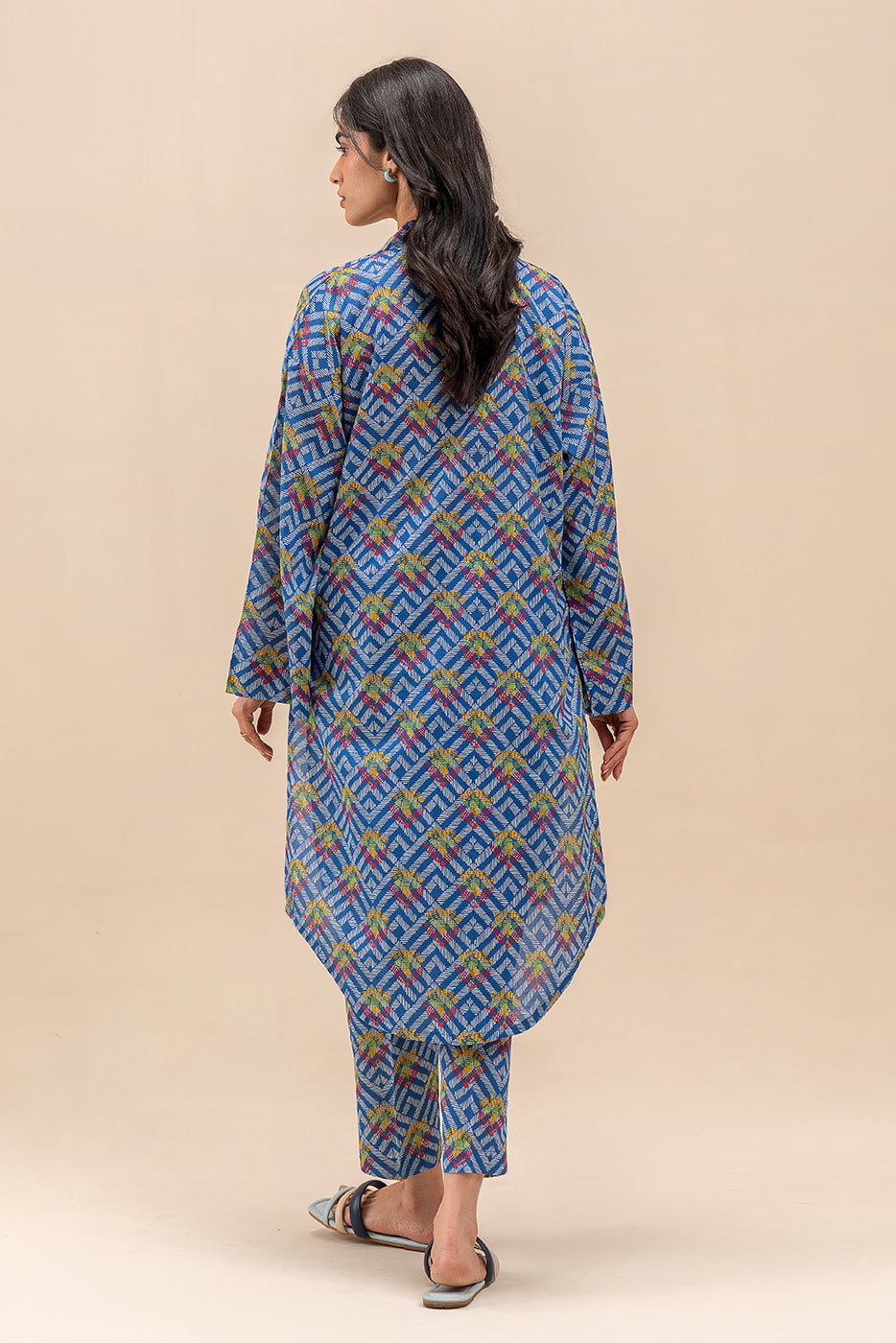 2 PIECE PRINTED LAWN SUIT (PRET)