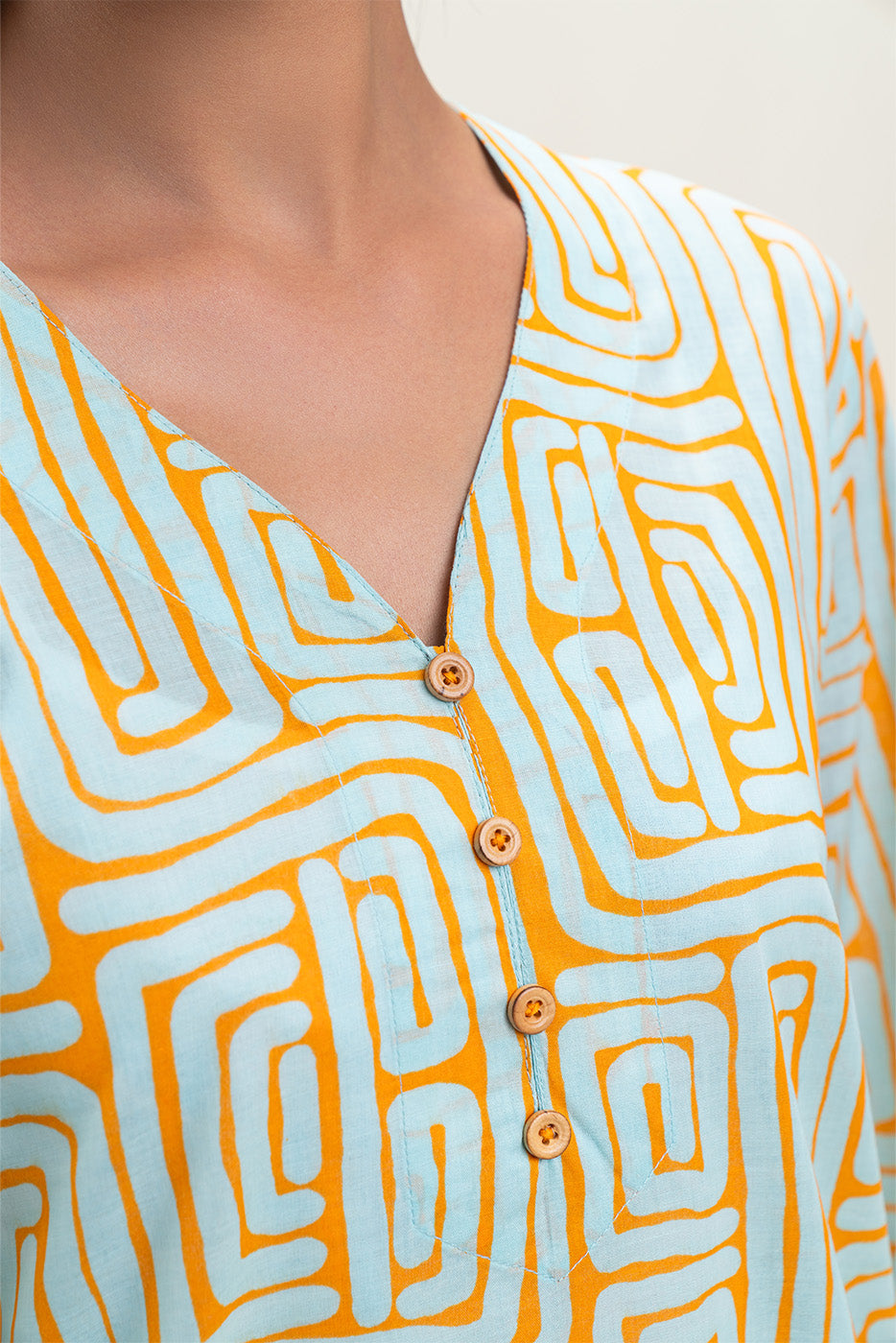 2 PIECE PRINTED LAWN SUIT (PRET)