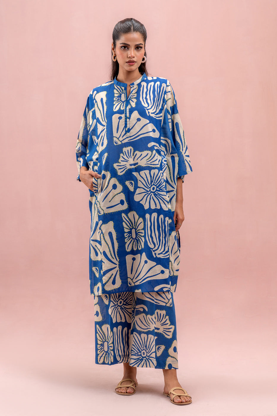 2 PIECE PRINTED LAWN SUIT (PRET)