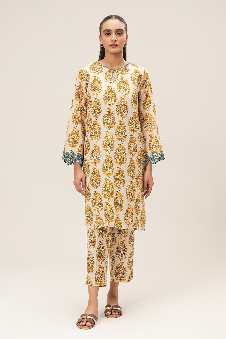 2 PIECE EMBROIDERED LAWN SUIT (PRET)