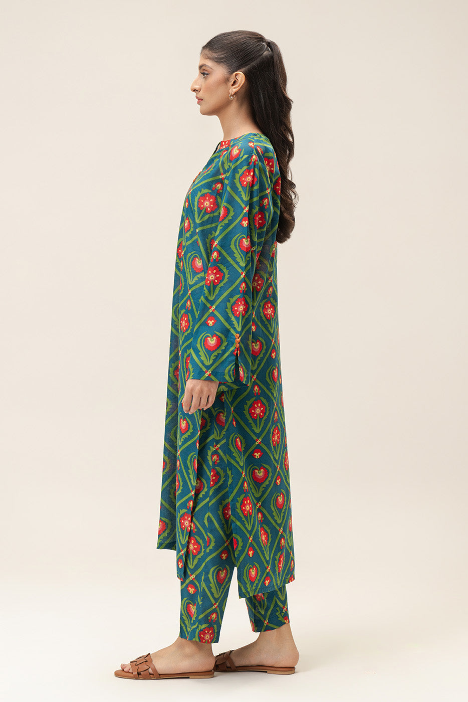 2 PIECE PRINTED LAWN SUIT (PRET)