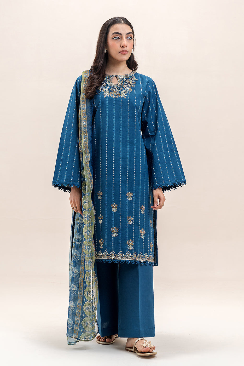 2 PIECE EMBROIDERED LAWN SUIT-AEGEAN BLUE (UNSTITCHED)