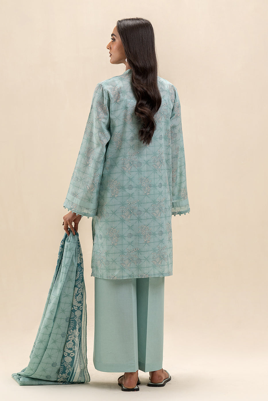3 PIECE PRINTED LAWN SUIT-TURQUOISE GRACE (UNSTITCHED)
