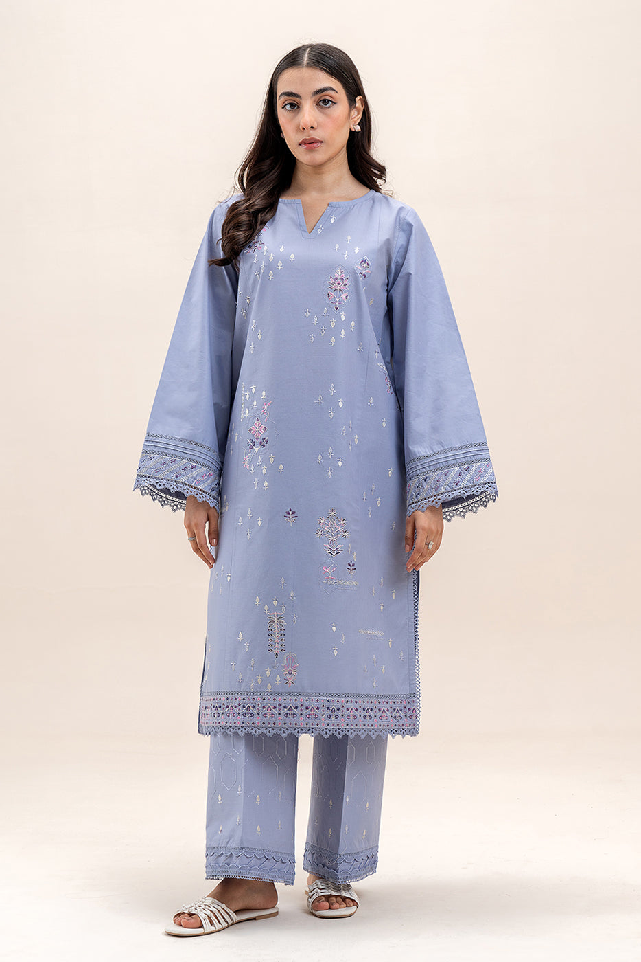 2 PIECE EMBROIDERED LAWN SUIT-LAVENDER GREY (UNSTITCHED)