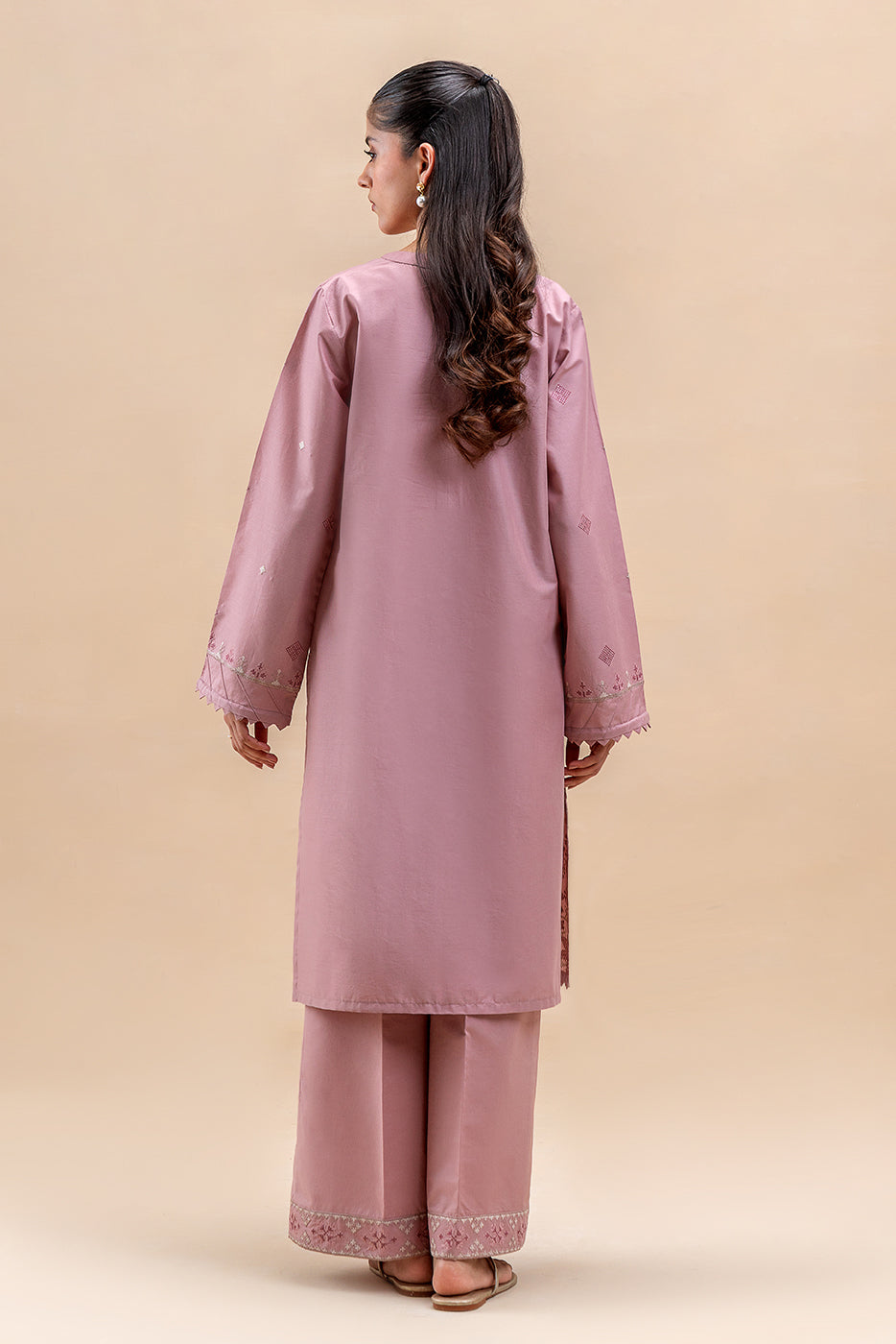 2 PIECE EMBROIDERED LAWN SUIT-CARMINE BLISS (UNSTITCHED)