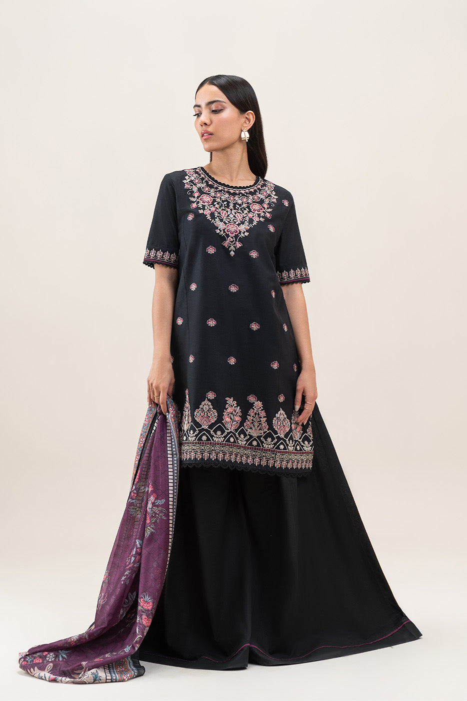 3 PIECE EMBROIDERED LAWN SUIT-RAVEN VOGUE (UNSTITCHED)