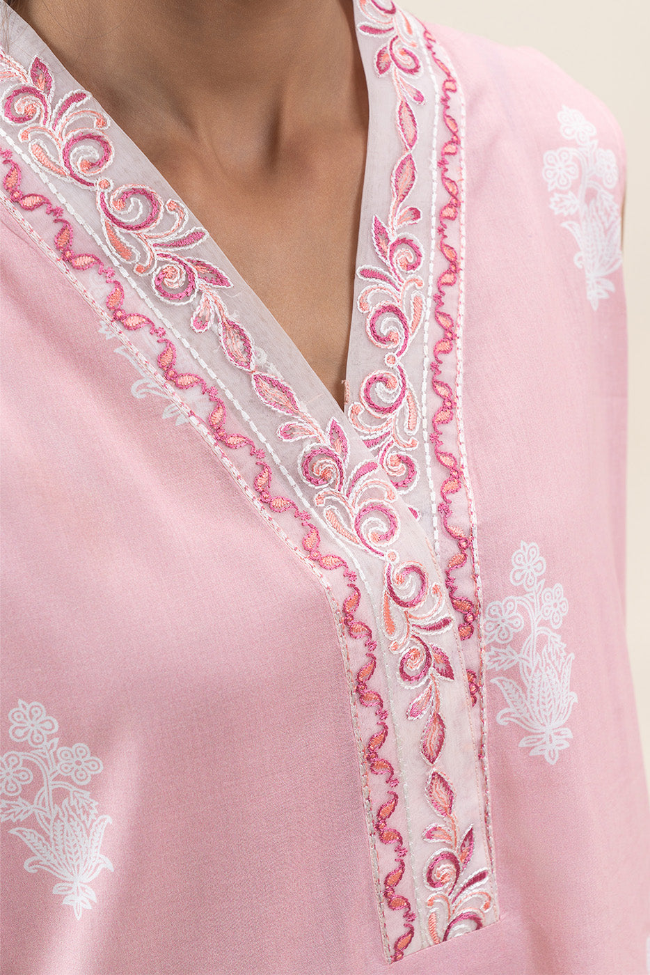 2 PIECE EMBROIDERED LAWN SUIT-PINK ORCHID (UNSTITCHED)