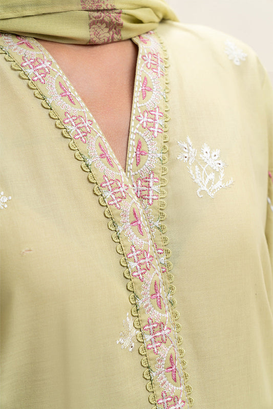 3 PIECE EMBROIDERED LAWN SUIT-LUSH GREEN (UNSTITCHED)