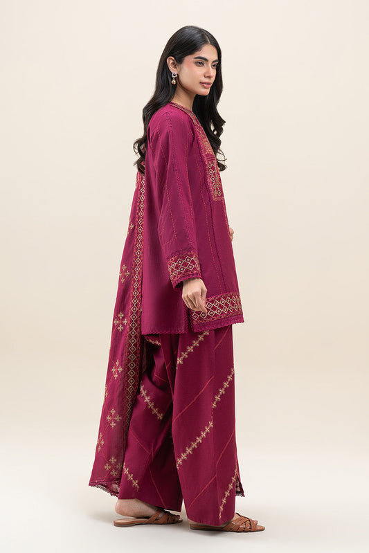 3 PIECE EMBROIDERED LAWN SUIT-MAJESTIC RED (UNSTITCHED)