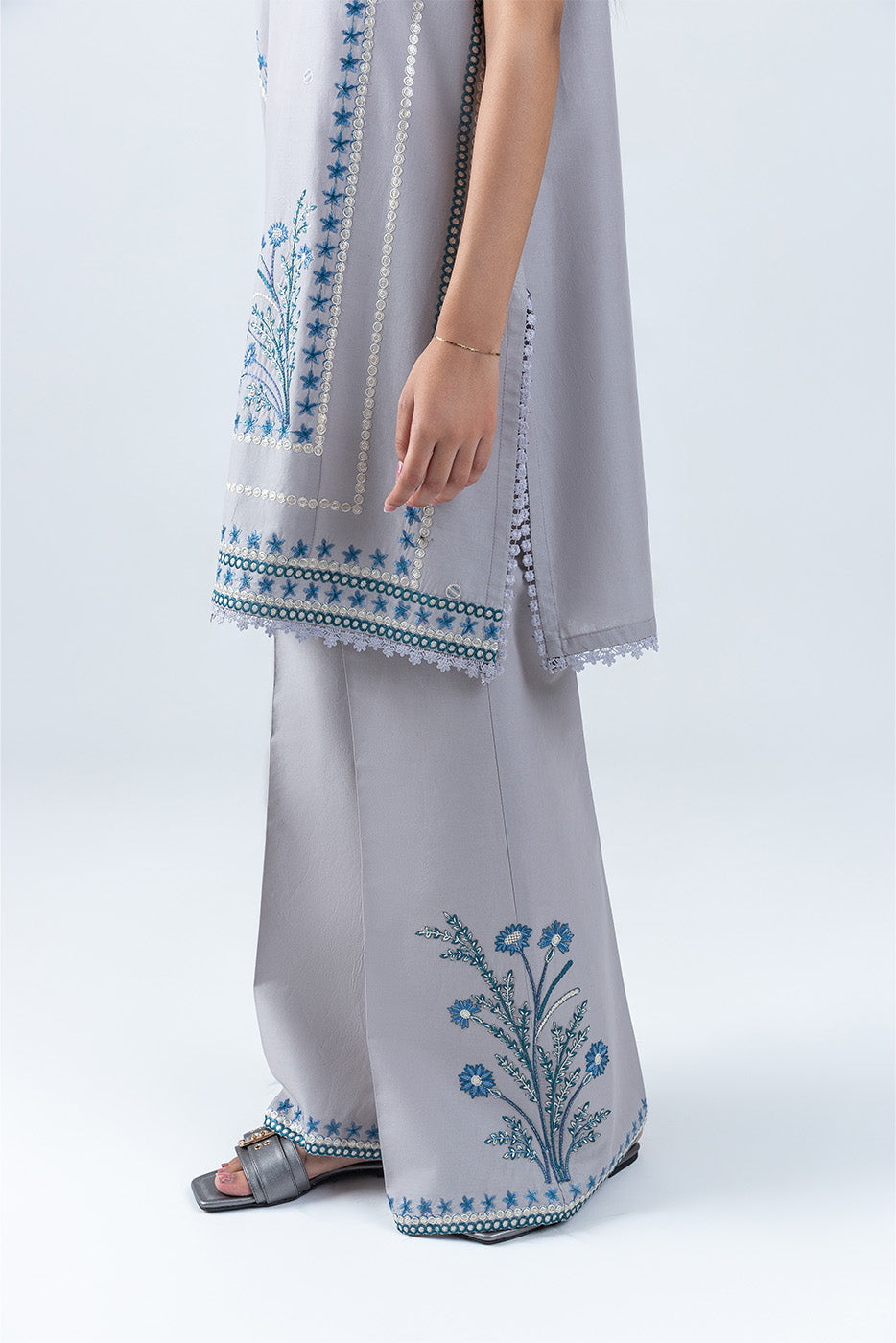 2 PIECE EMBROIDERED LAWN SUIT-GRAPHITE BLUE (UNSTITCHED)