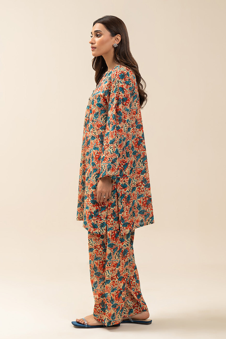 2 PIECE PRINTED LUREX LAWN SUIT (PRET)
