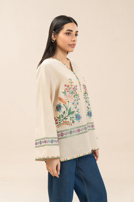 EMBROIDERED TOP