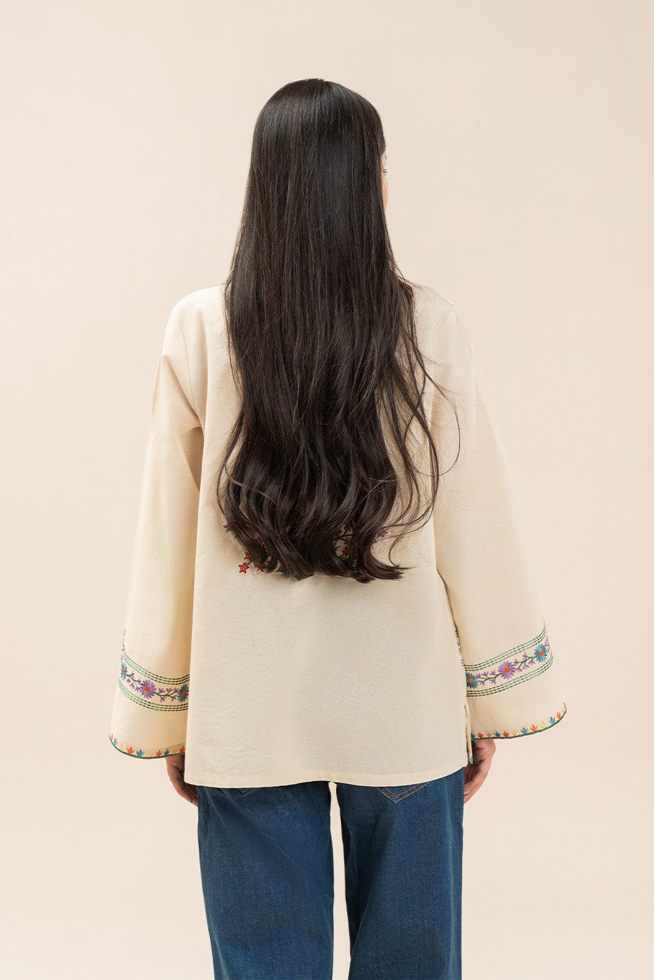 EMBROIDERED TOP