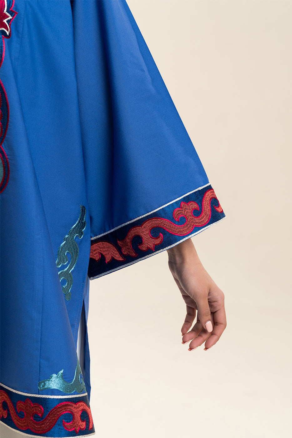 EMBROIDERED COTTON TOP (FLOW)