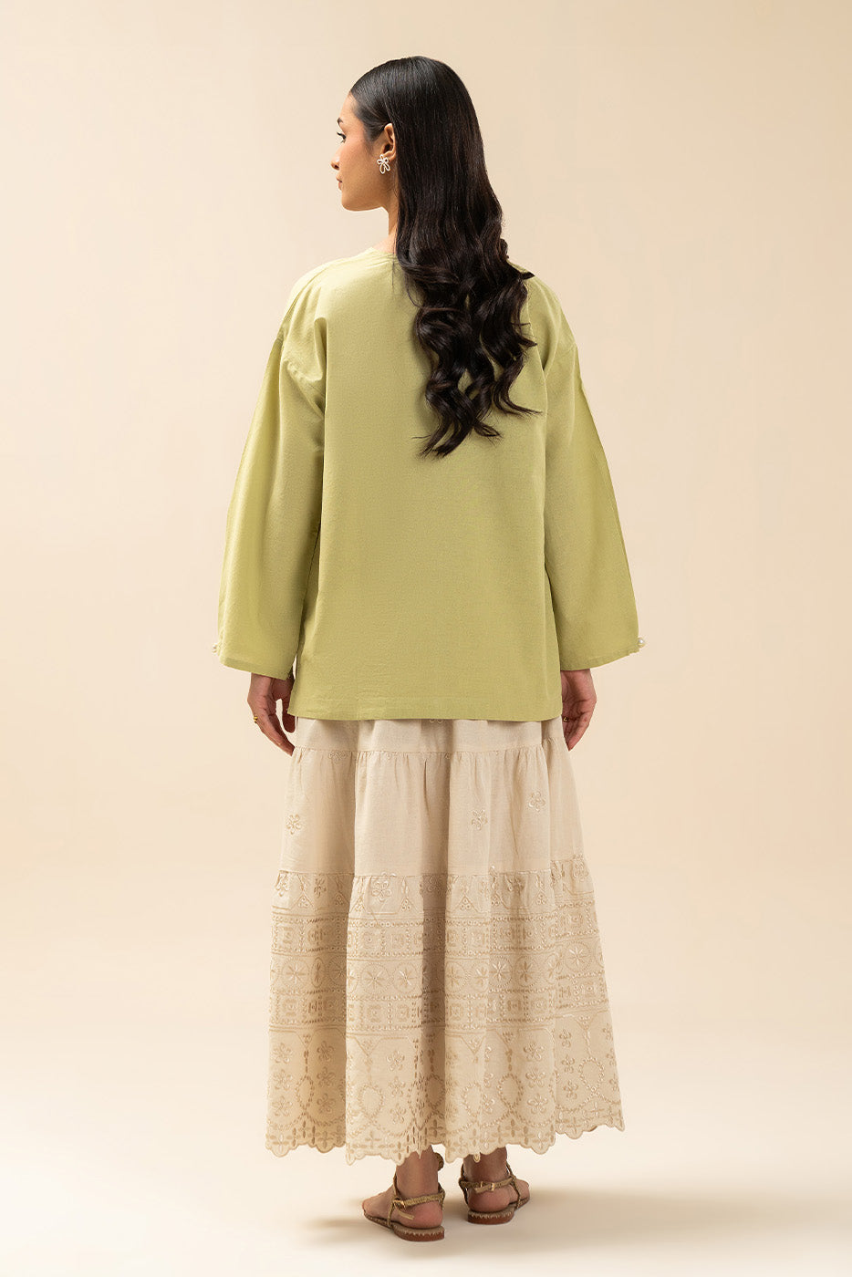 EMBROIDERED TOP (FLOW)
