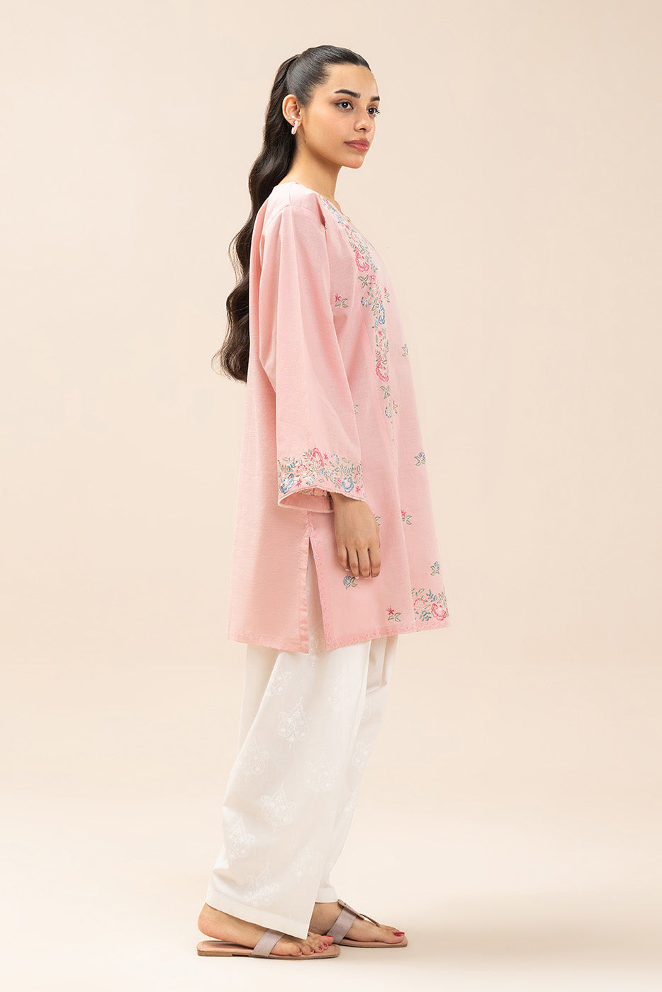 EMBROIDERED SLUB SHIRT (PRET)
