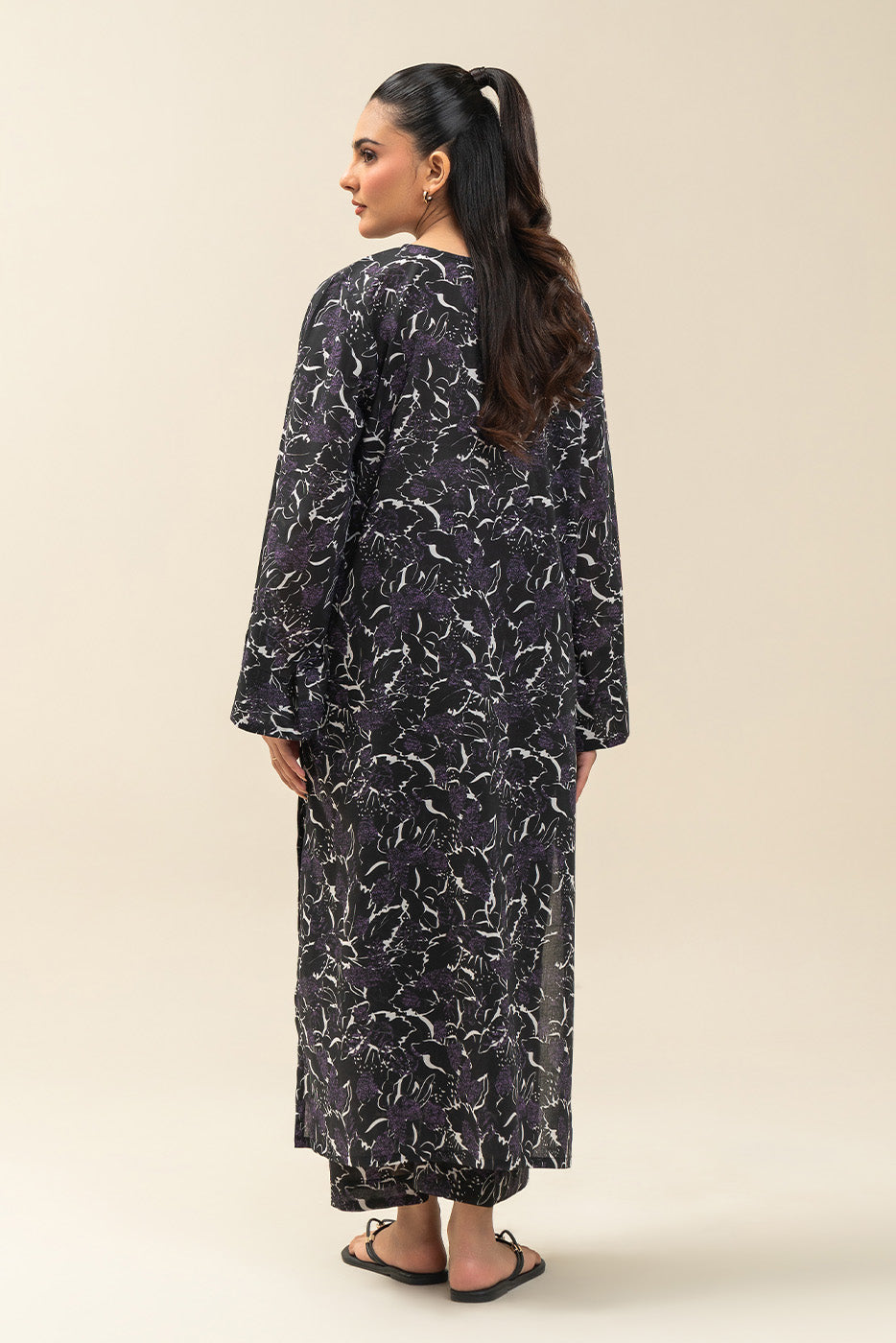 2 PIECE PRINTED LAWN SUIT (PRET)