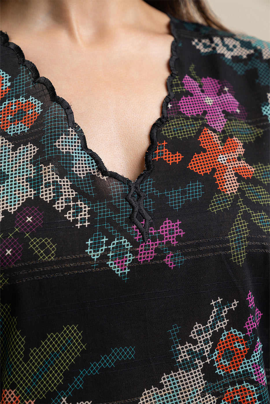2 PIECE PRINTED LUREX LAWN SUIT (PRET)