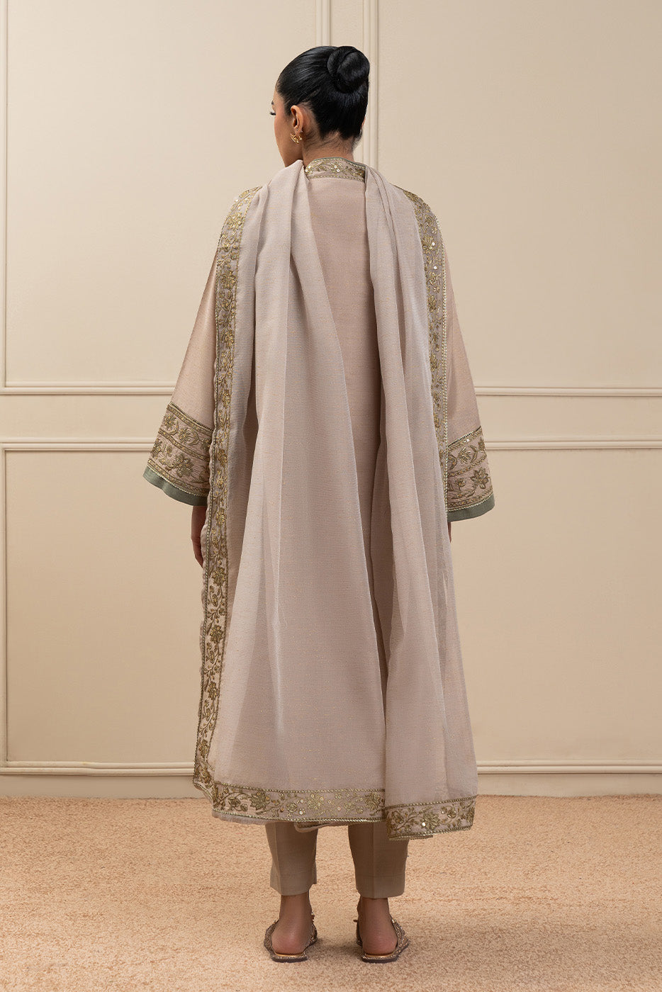 3 PIECE EMBROIDERED GOLD ZARI SUIT (HIGH CASUAL)
