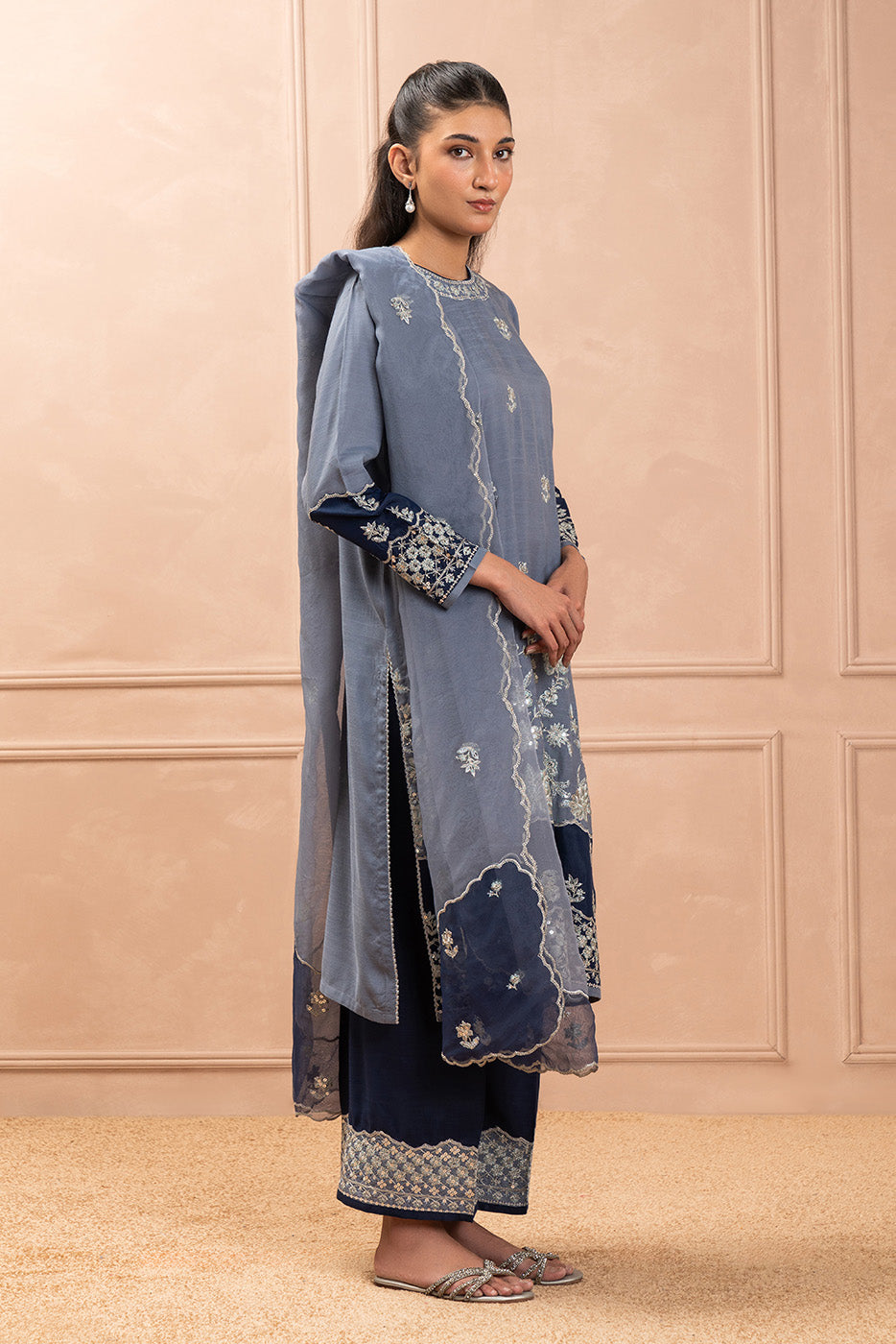 2 PIECE EMBROIDERED RAW SILK SUIT (LUXURY PRET)