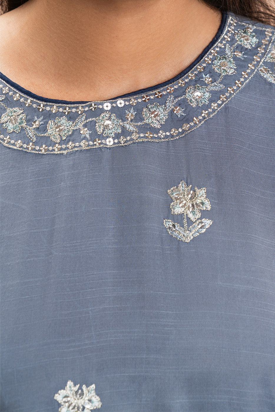 2 PIECE EMBROIDERED RAW SILK SUIT (LUXURY PRET)