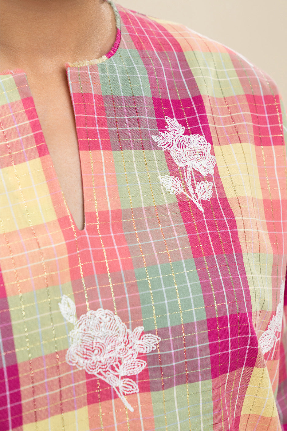 2 PIECE EMBROIDERED YARN DYED LUREX SUIT (PRET)