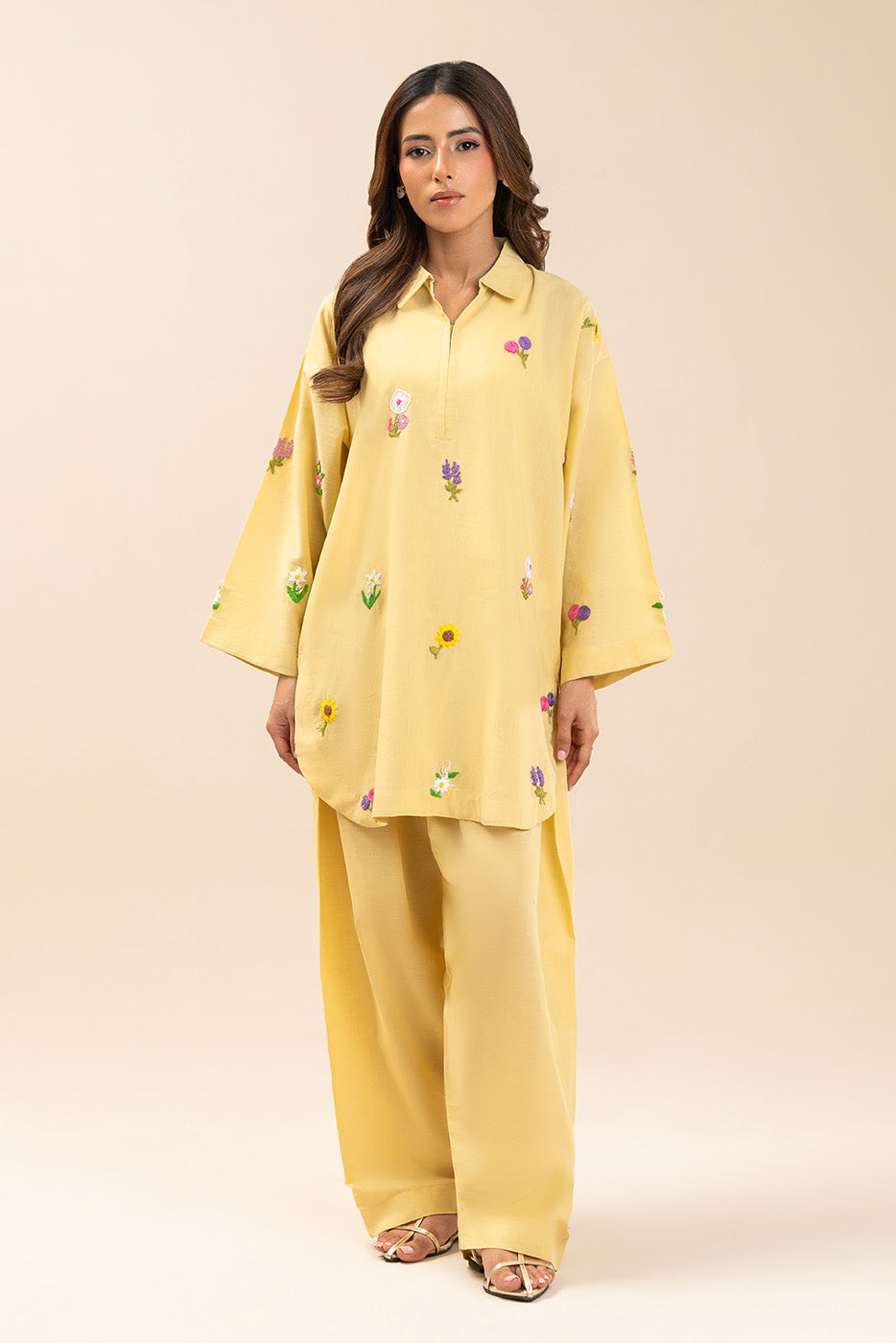 2 PIECE EMBROIDERED YARN DYED SUIT (PRET)