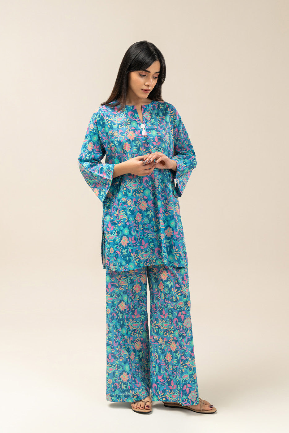 2 PIECE PRINTED LAWN SUIT (PRET)