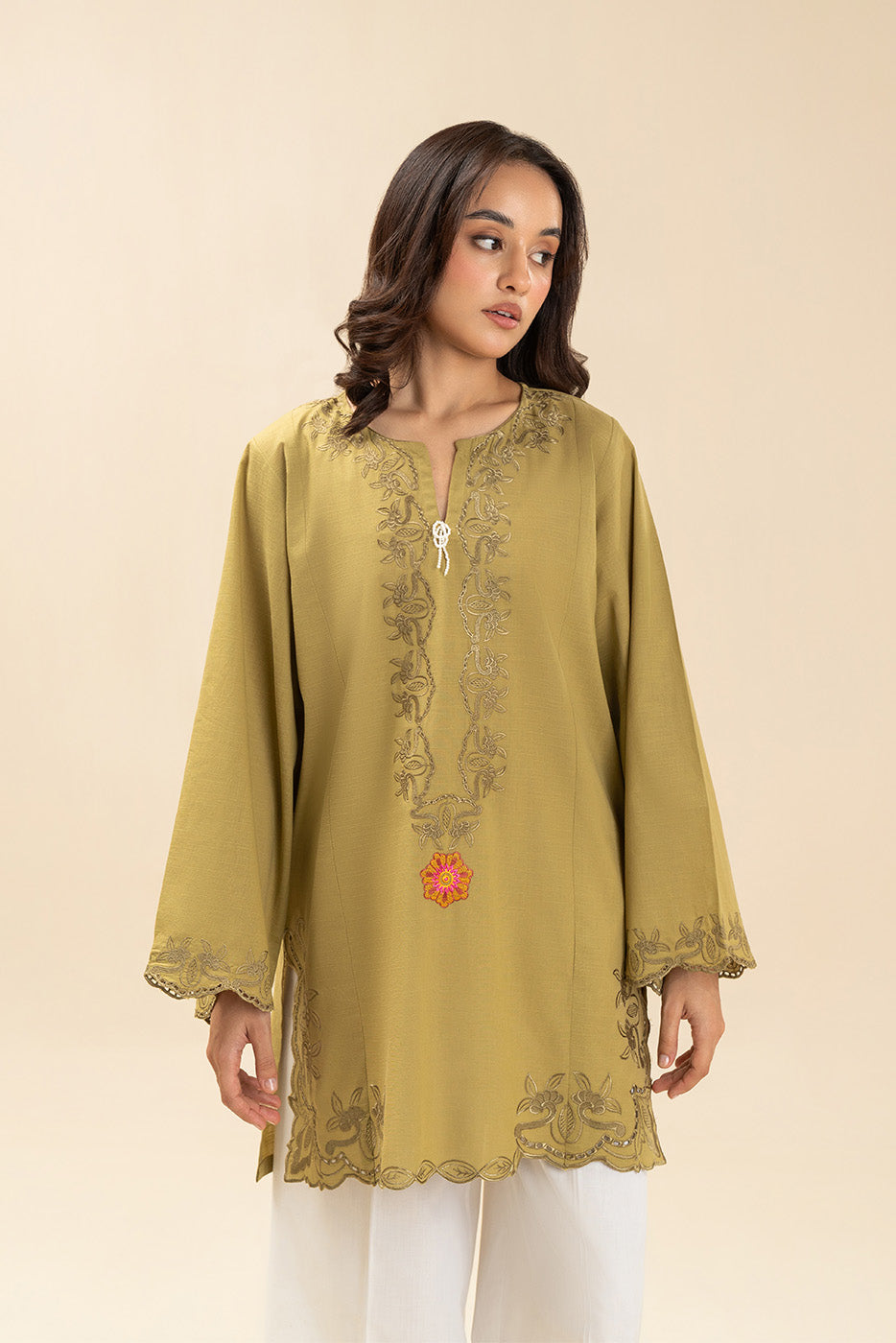 EMBROIDERED SLUB TOP (FLOW)