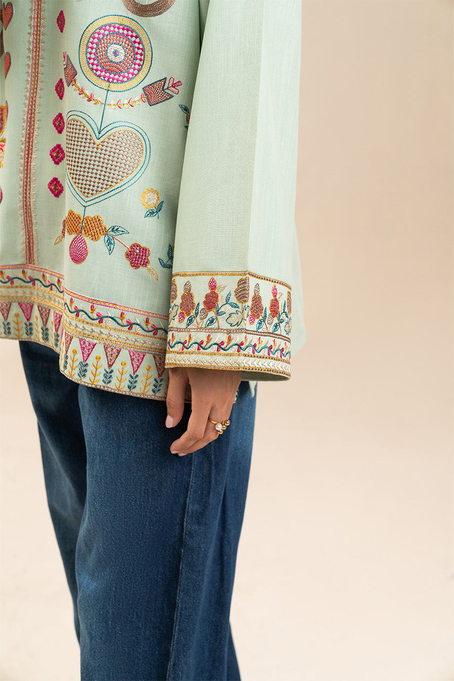 EMBROIDERED SLUB TOP (FLOW)