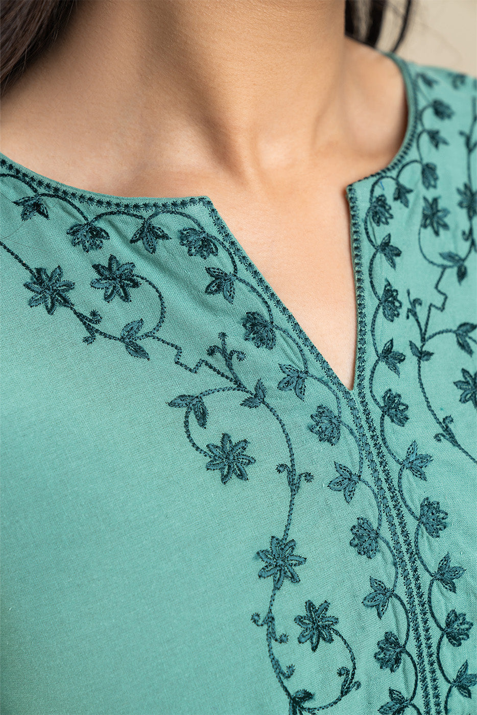 EMBROIDERED DRESS (FUSION)