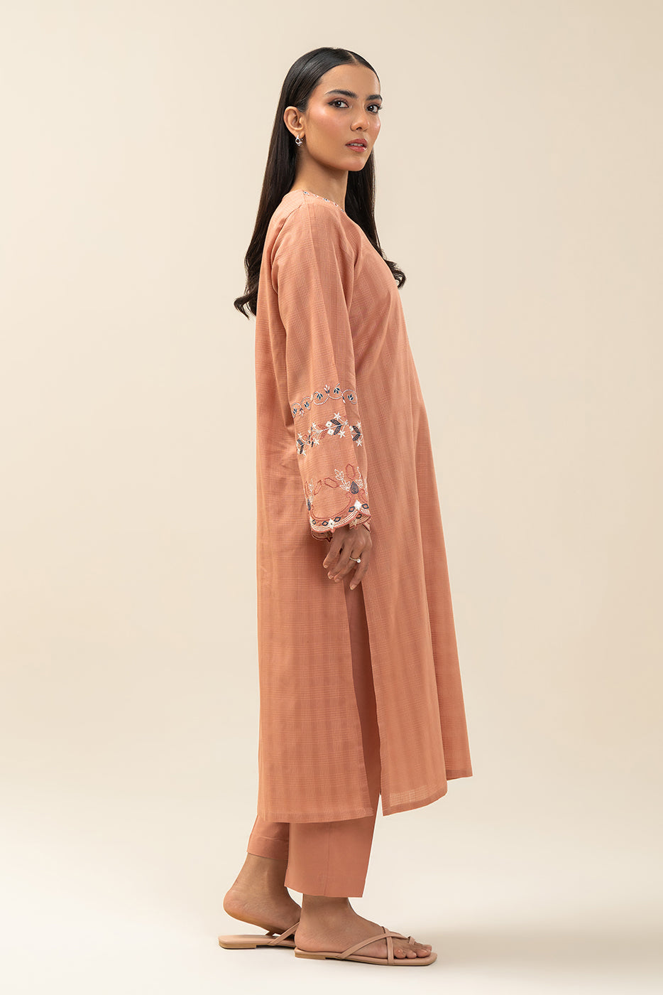 2 PIECE EMBROIDERED DORIA SUIT (PRET)