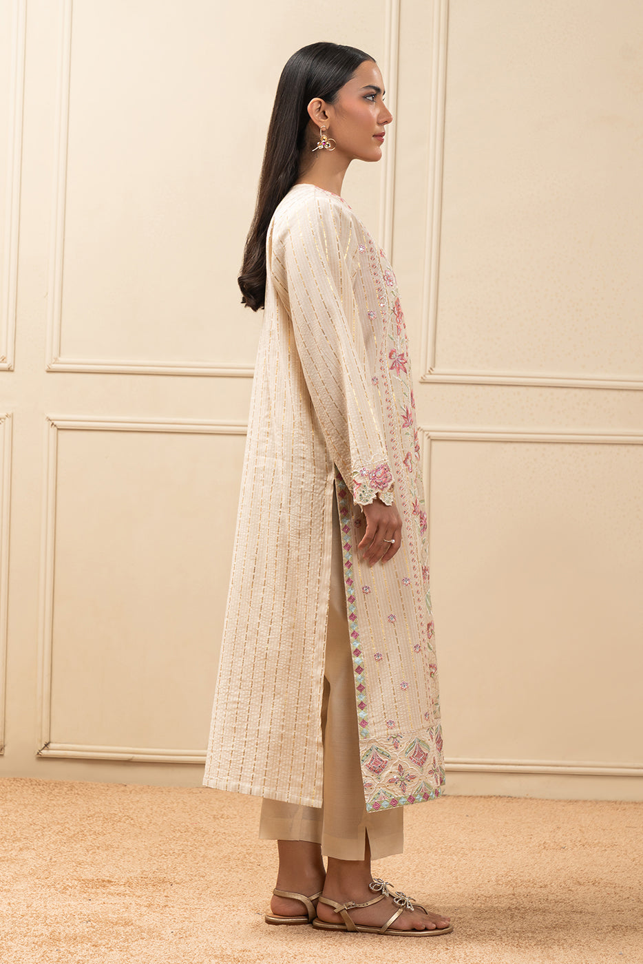 EMBROIDERED DOBBY JACQUARD SHIRT (PRET)