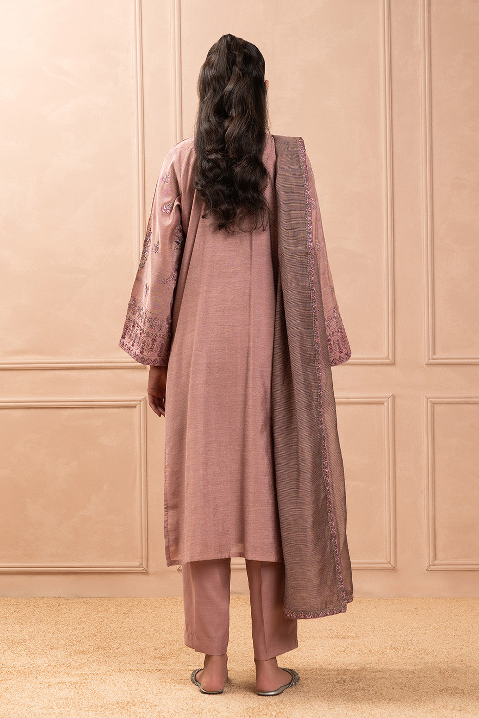3 PIECE EMBROIDERED GOLD ZARI SUIT (HIGH CASUAL)