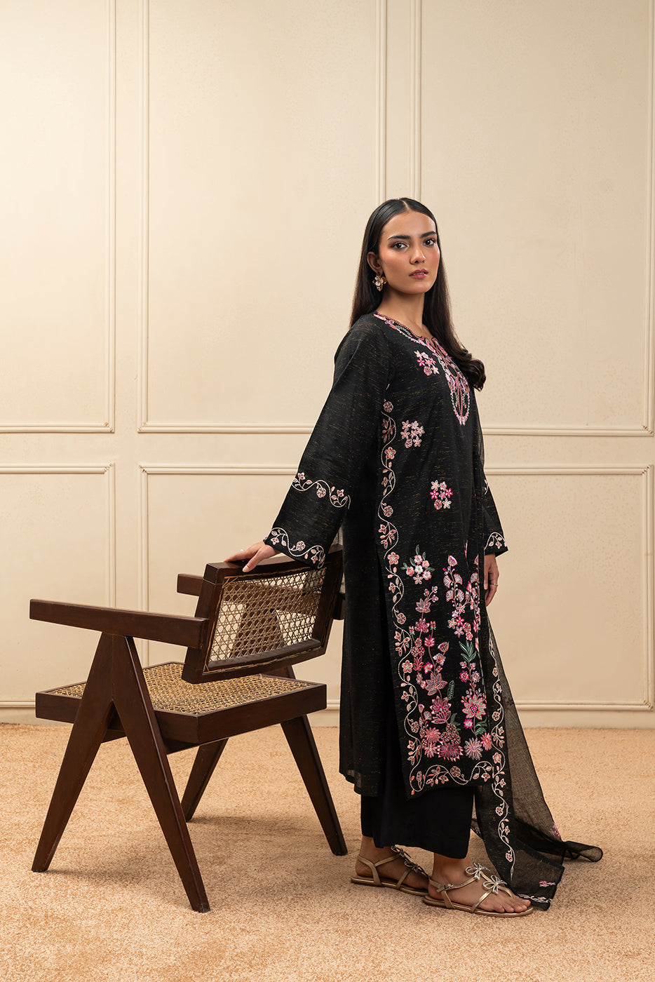 2 PIECE EMBROIDERED RAW SILK SUIT (PRET)