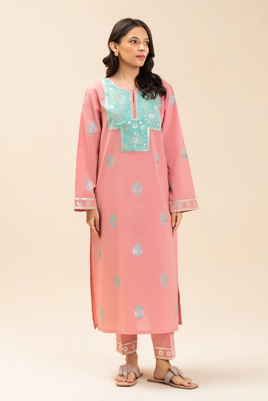 2 PIECE EMBROIDERED LUREX JACQUARD SUIT (PRET)