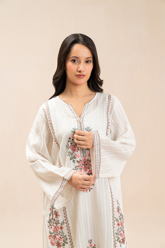 2 PIECE EMBROIDERED NENO KARA SUIT (PRET)