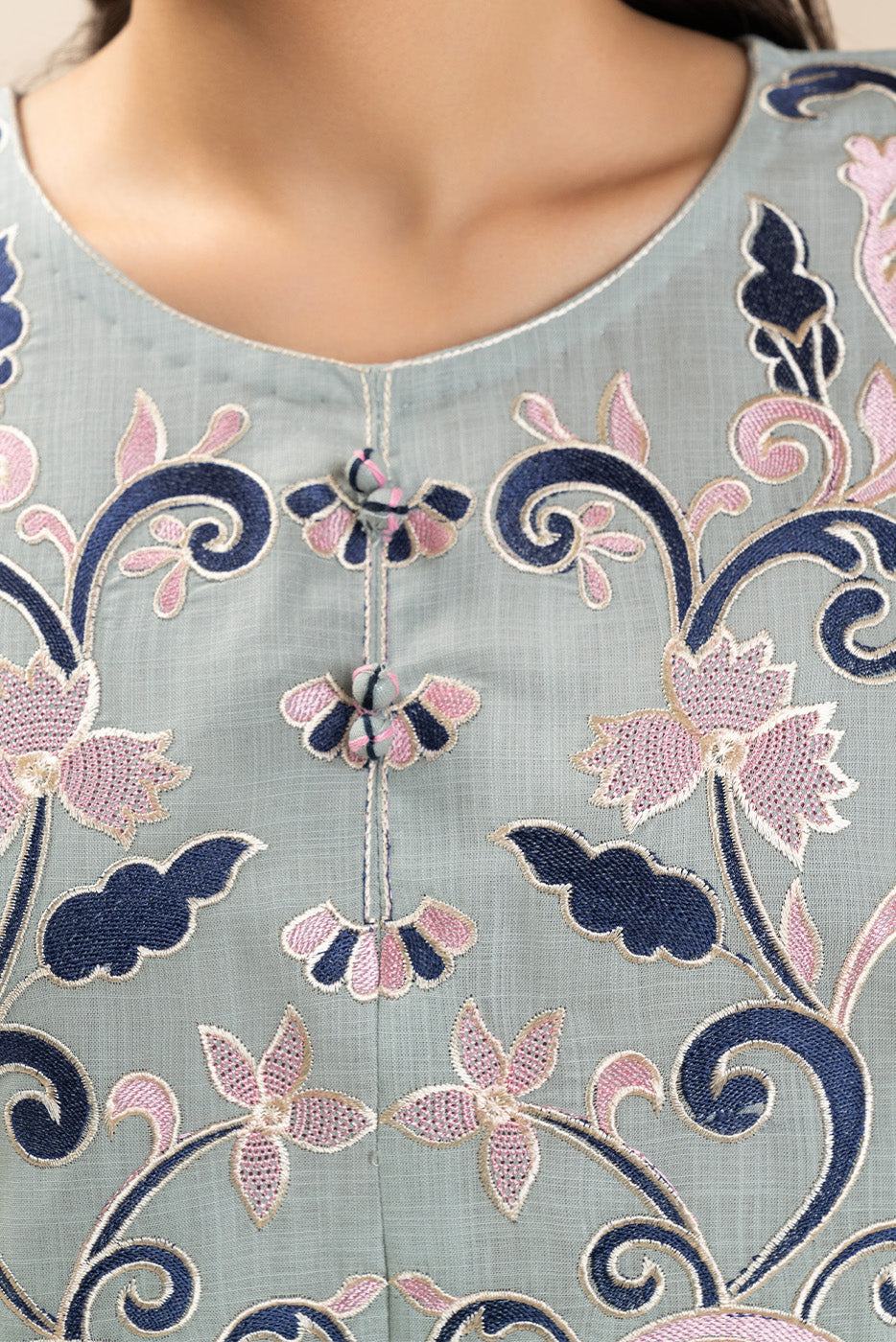 2 PIECE EMBROIDERED TWO WAY SLUB SUIT (PRET)