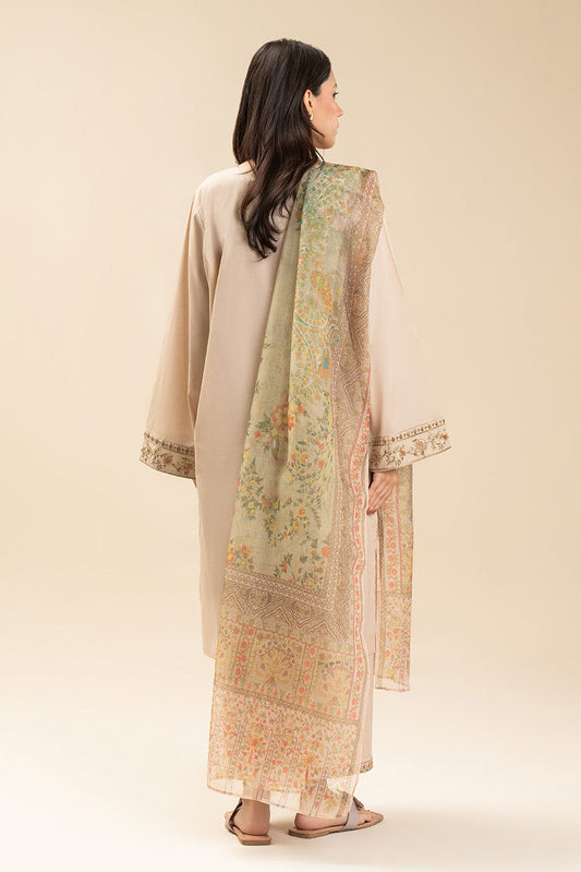 3 PIECE EMBROIDERED LAWN SUIT (PRET)