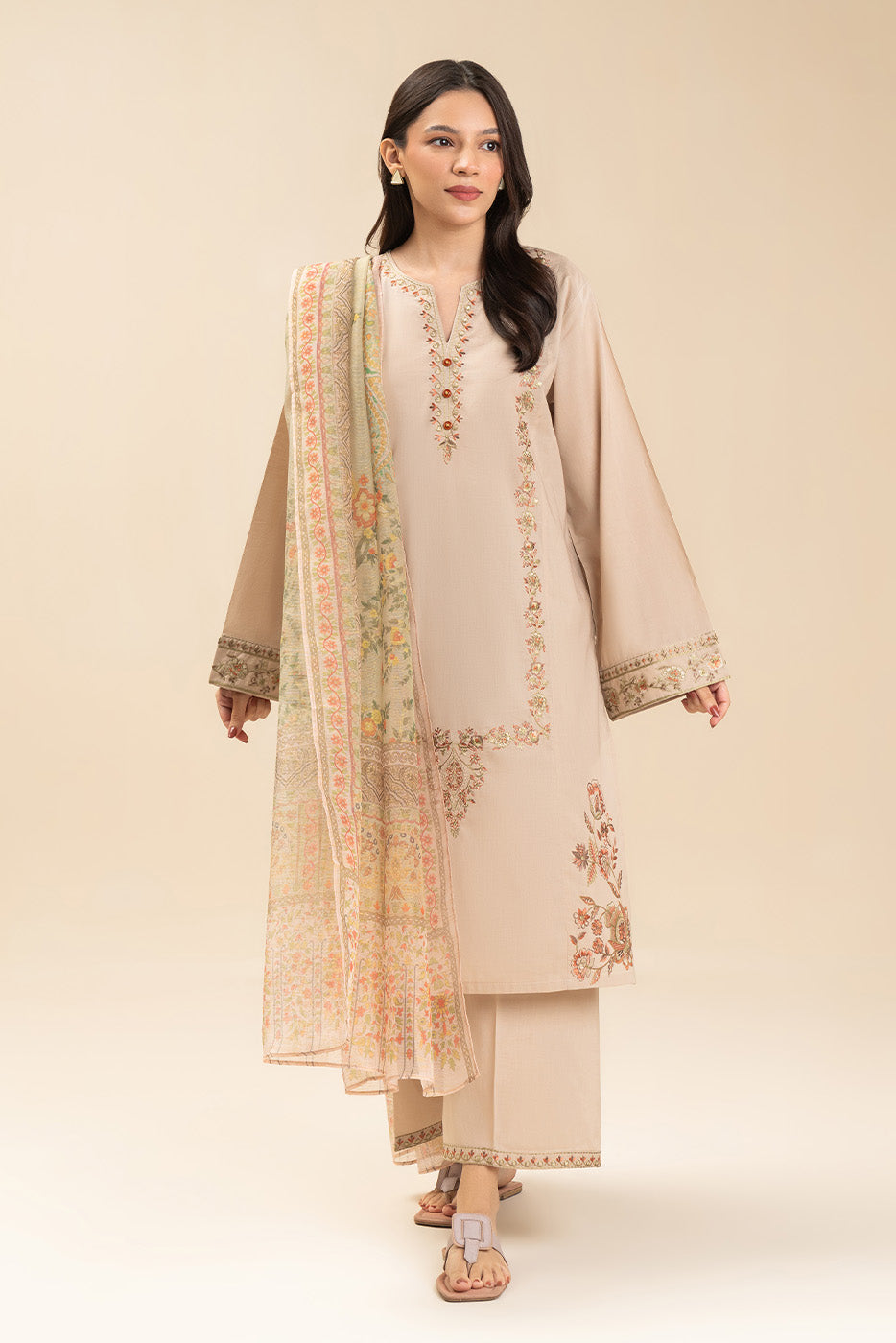 2 PIECE EMBROIDERED LAWN SUIT (PRET)