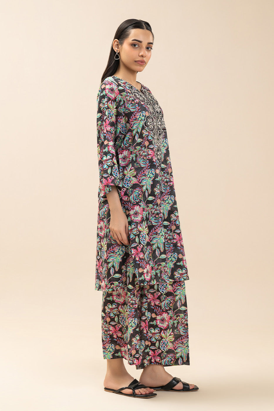 2 PIECE PRINTED DORIA LAWN SUIT (PRET)