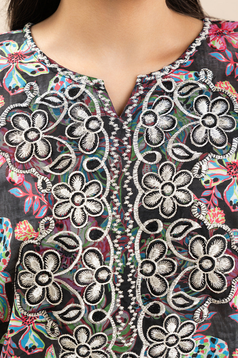 2 PIECE PRINTED DORIA LAWN SUIT (PRET)