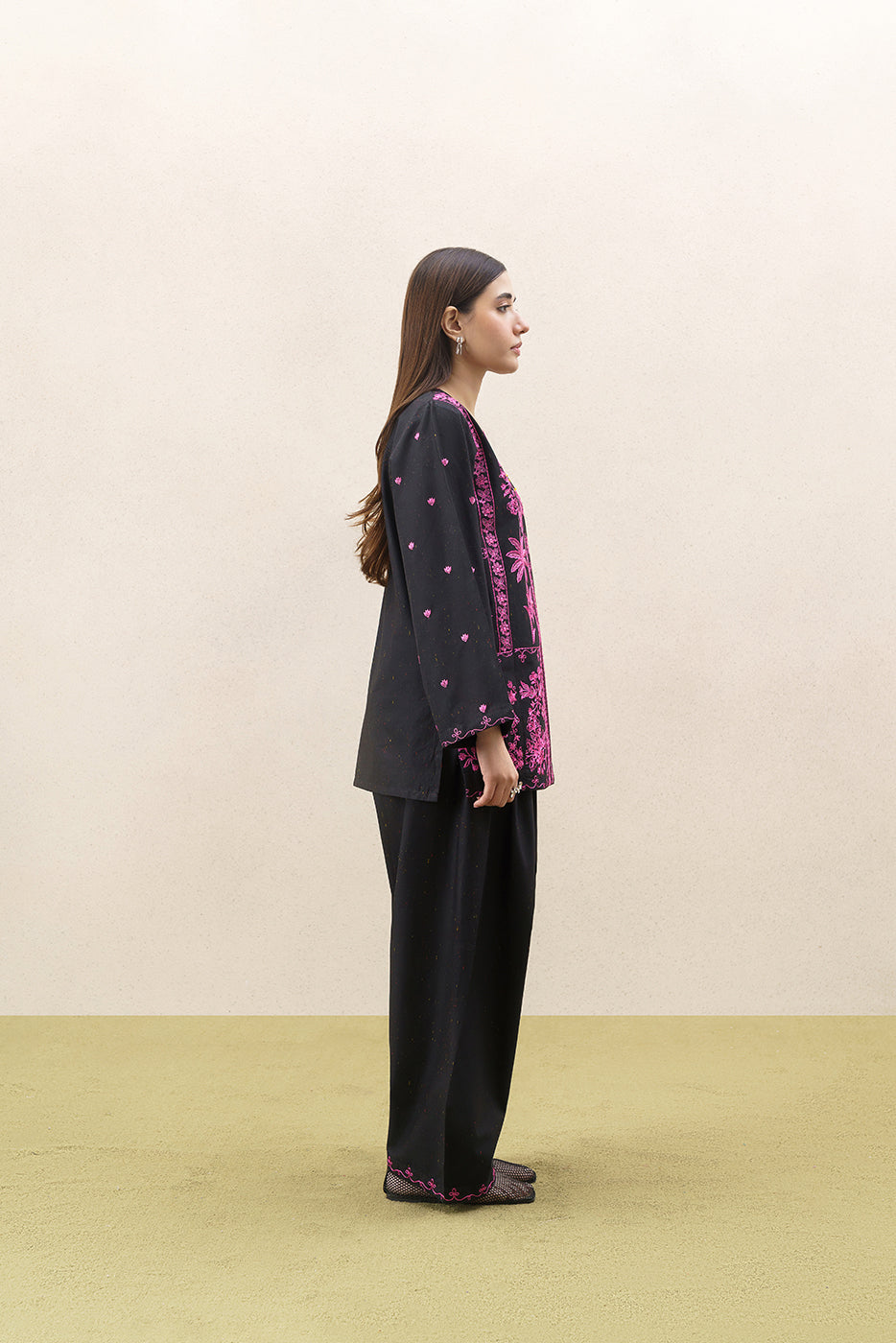 2 PIECE EMBROIDERED MULTI NEPS SUIT (FLOW)