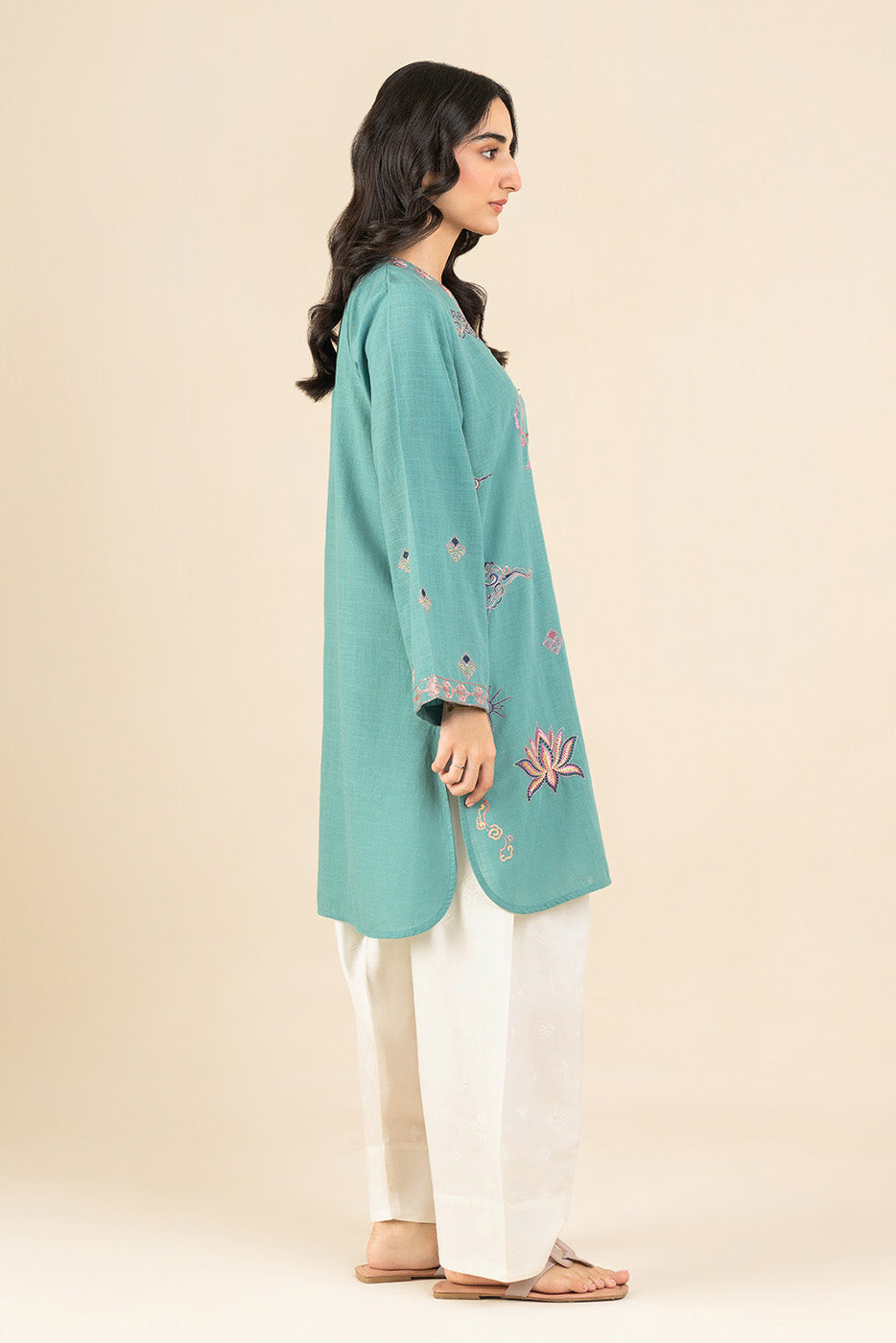 EMBROIDERED SLUB COTTON TOP (FLOW)