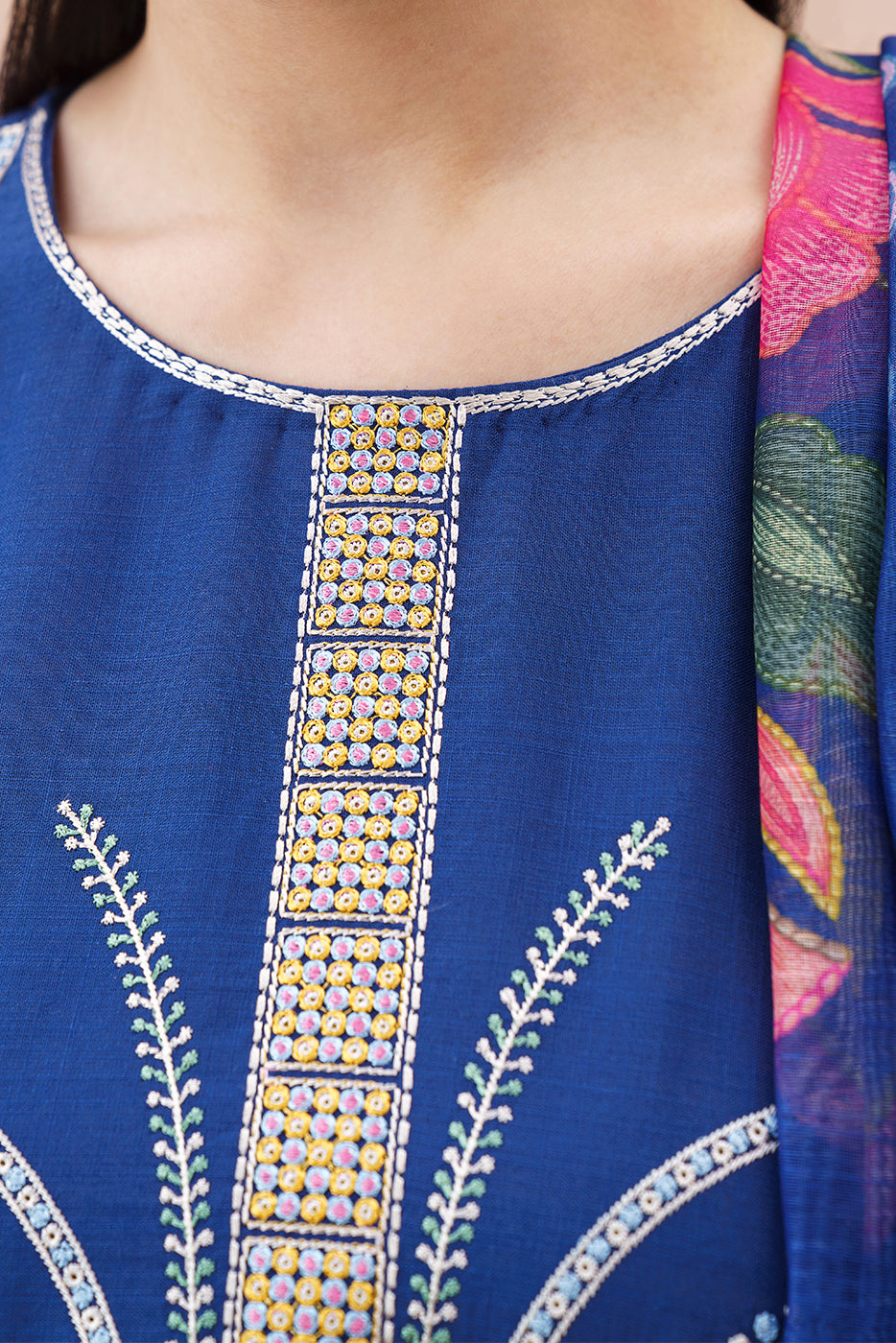 3 PIECE EMBROIDERED SLUB SUIT (HIGH CASUAL)
