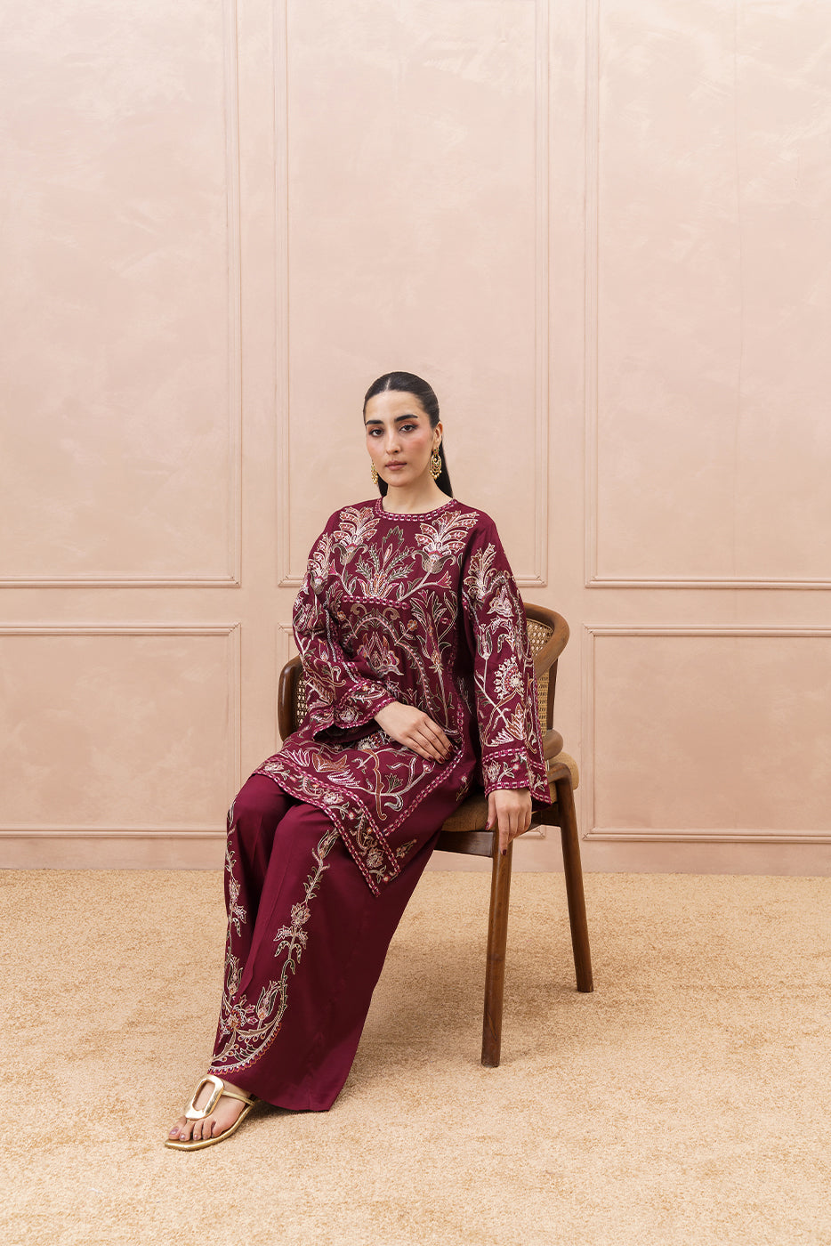 2 PIECE EMBROIDERED RAW SILK SUIT (LUXURY PRET)