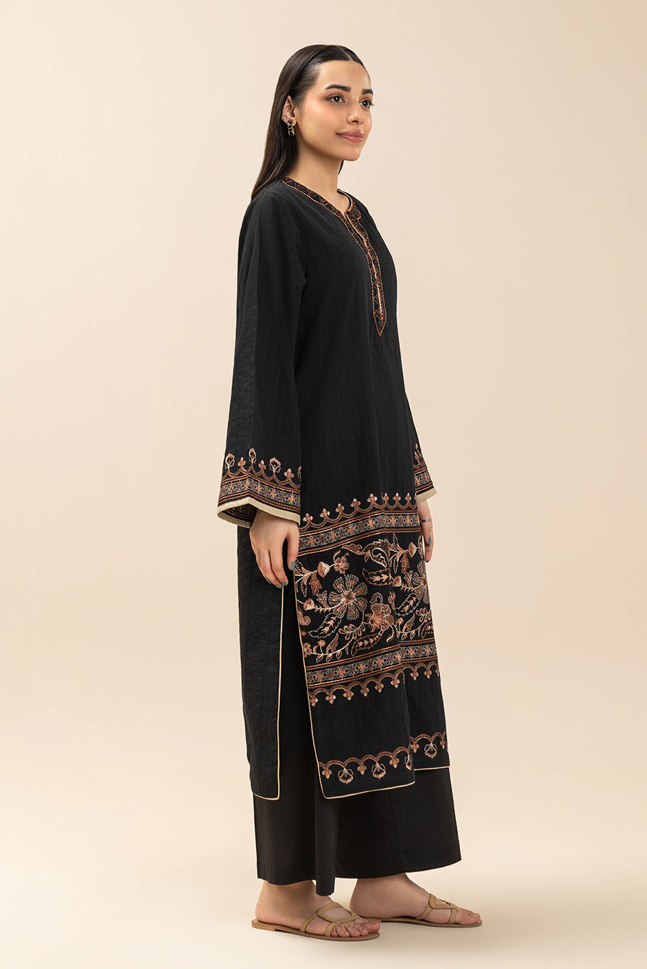 EMBROIDERED DORIA SHIRT (PRET)